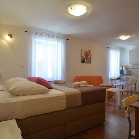 Apartment Casa Nova Rovinj Exterior photo